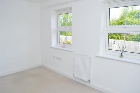 42 Carpenter Way, Tavistock, PL19 0FL