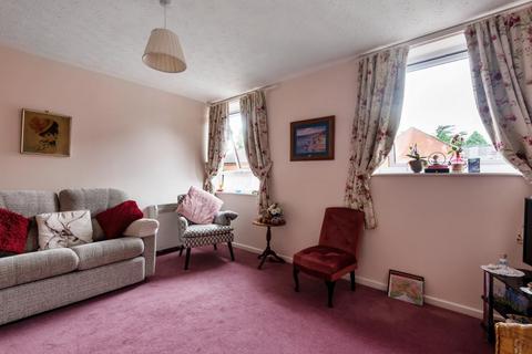 1 bedroom retirement property for sale, Ashridge Court,  Newbury,  RG14