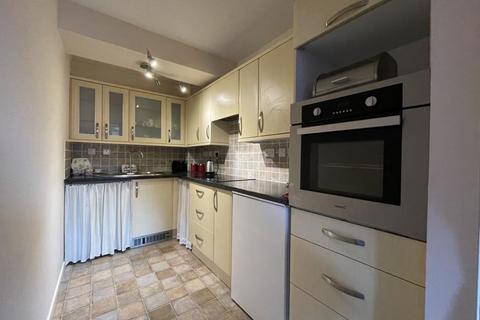 1 bedroom retirement property for sale, Ashridge Court,  Newbury,  RG14