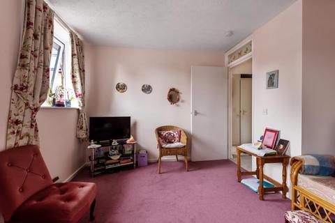 1 bedroom retirement property for sale, Ashridge Court,  Newbury,  RG14
