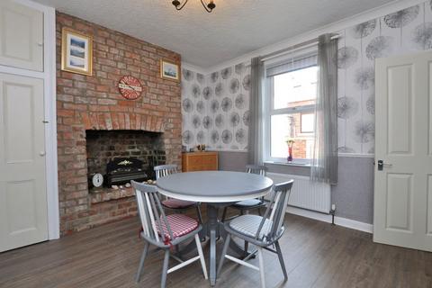 3 bedroom terraced house for sale - 11 Oswy Street, Whitby