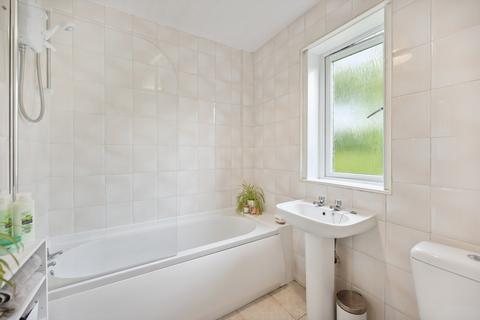 41 Drumby Crescent, Clarkston, Glasgow, G76 7HN