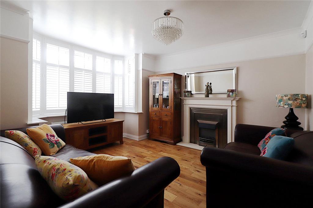 Little Heath Road, The Pantiles, Bexleyheath, Kent, DA7 5 bed semi