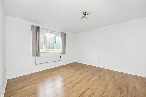 2 bedroom apartment for sale - Bernard Ashley Drive, Charlton, SE7