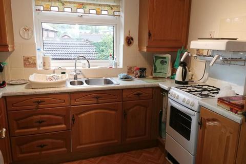2 bedroom flat for sale - Laburnum Close, Grantham, Lincolnshire, NG31 9LS