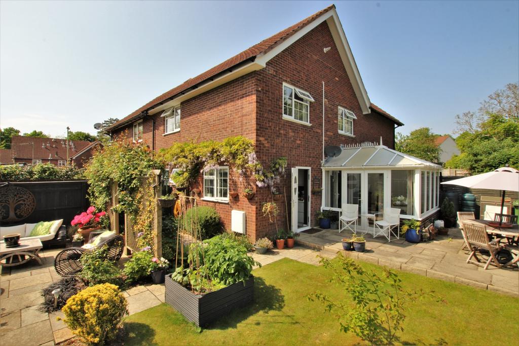 Durrants Gardens, Rowland's Castle 3 bed semidetached house for sale