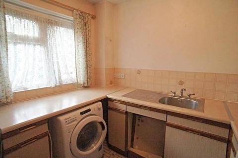 2 bedroom flat for sale - Riverside Court, 1 Chelwood Close, Chingford, London, E4 7UN