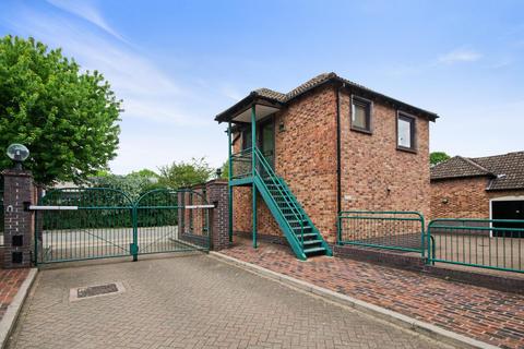 Flat 1, Luralda Wharf, 40 Saunders Ness Road, London, E14 3BY