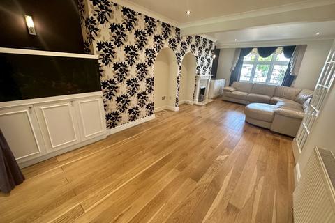 3 bedroom semi-detached house to rent, Orchard Avenue, Feltham, Greater London, TW14