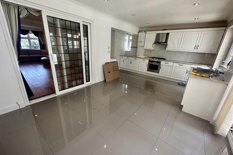 3 bedroom semi-detached house to rent, Orchard Avenue, Feltham, Greater London, TW14