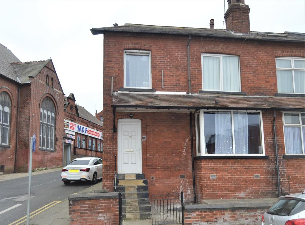 Harehills Road, Leeds LS8 5 bed end of terrace house for sale £179,995