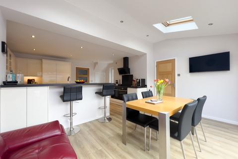 127 Corn Mill Crescent, Exeter, EX2 8TN