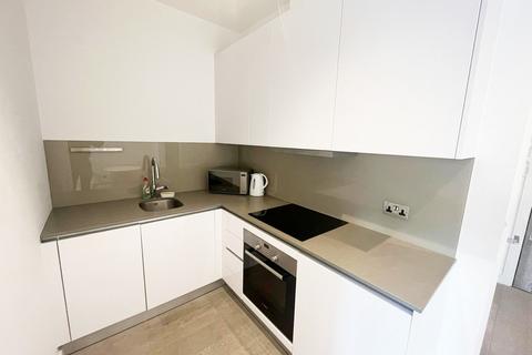 1 bedroom apartment to rent, Bath Road, Slough