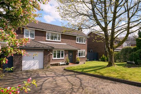 4 bedroom detached house to rent - Grange Park Road, Bromley Cross, Bolton, Greater Manchester, BL7