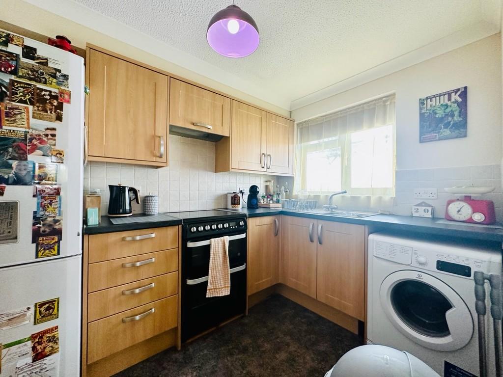 St. Boniface Close, Beacon Park, Plymouth 1 bed ground floor flat for