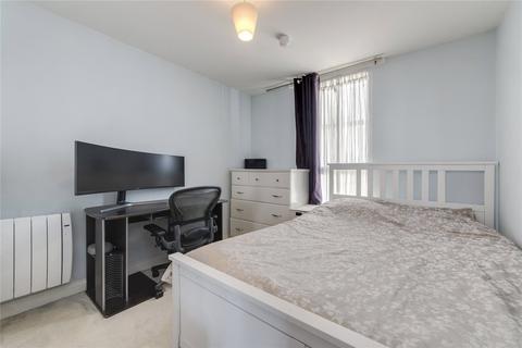 2 bedroom flat for sale, Nova Court East, 6 Yabsley Street, London