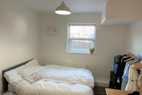 1 bedroom apartment to rent, West Parade, Lincoln