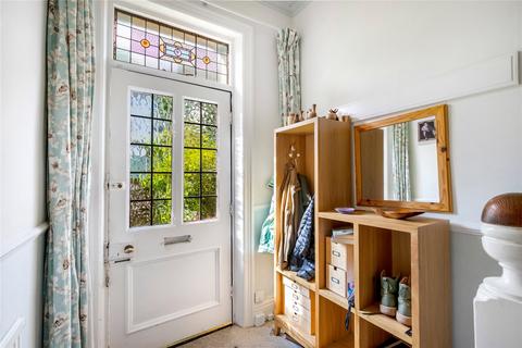 9 Ashburn Place, Ilkley, LS29 9NW