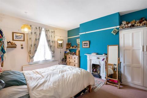 9 Ashburn Place, Ilkley, LS29 9NW