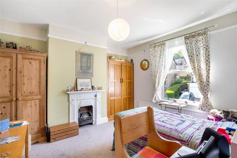 9 Ashburn Place, Ilkley, LS29 9NW