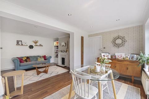 1 Caistor Road, Tonbridge, TN9 1UT