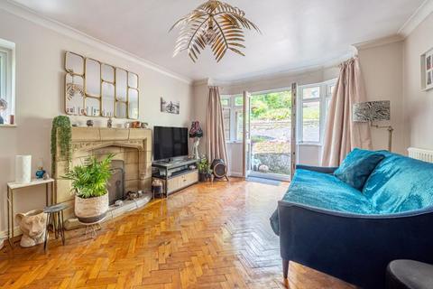 undefined, Kingsdown Avenue, South Croydon