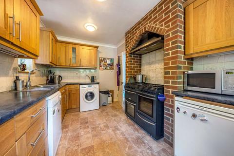 undefined, Kingsdown Avenue, South Croydon
