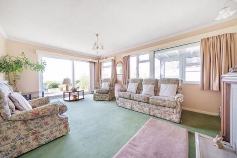 Pinecroft Cliff Road, Hythe, CT21 5XH