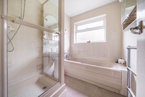 Pinecroft Cliff Road, Hythe, CT21 5XH
