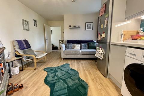 1 bedroom ground floor flat for sale - Collingtree Court, Warwick Road