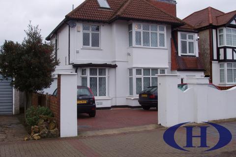 Semi detached house for sale, Great West Road, Isleworth