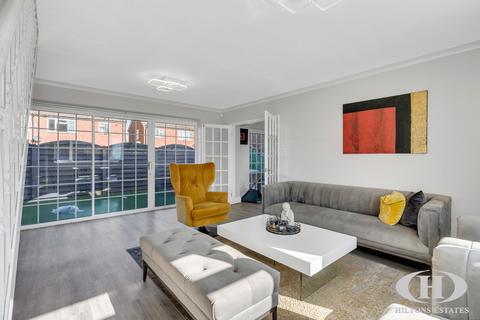 undefined, Kevin Close, Hounslow