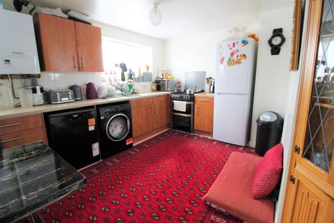 undefined, Laurel Lane, West Drayton