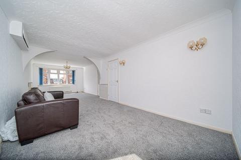 604 Berryfield Lane, Melksham, SN12 6EL