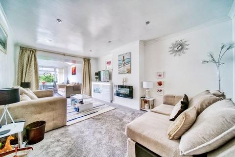 5 Burniston Close, Melksham, SN12 7JS