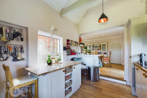 38 Ditchingham Dam, Ditchingham, Bungay, NR35 2JQ