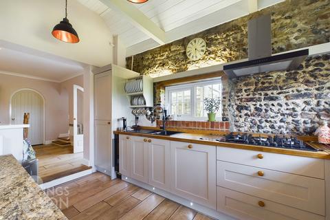 38 Ditchingham Dam, Ditchingham, Bungay, NR35 2JQ