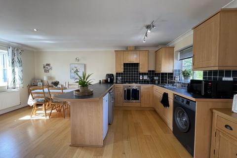 81 Treffry Road, Truro, TR1 1WE