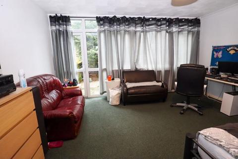 4 bedroom house to rent, Northfields, Norwich