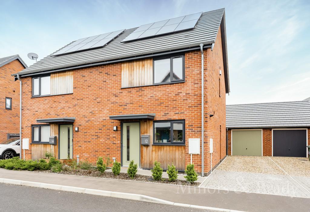 Bramble Way, Watton 2 bed semidetached house £230,000