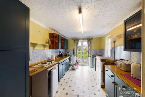 14 North Croft, Williton, Taunton, TA4 4RS