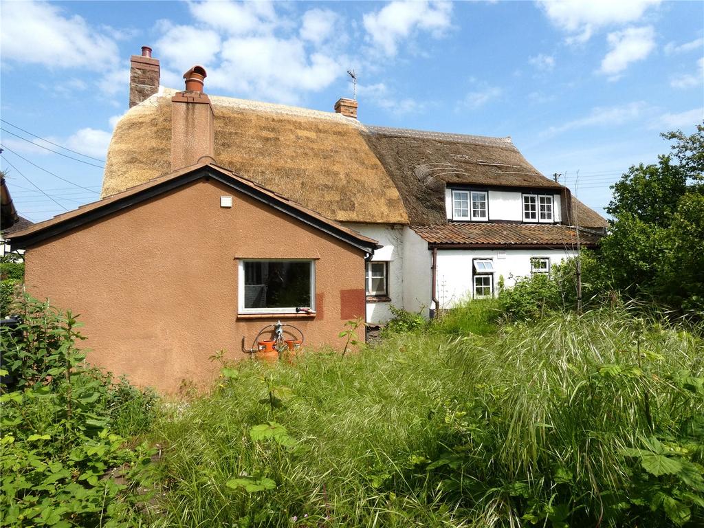 Vicarage Road, Carhampton, Minehead, Somerset, TA24 2 bed semidetached house for sale £140,000