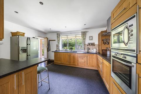 4 bedroom bungalow for sale - Tweentown, Cheddar, Somerset, BS27