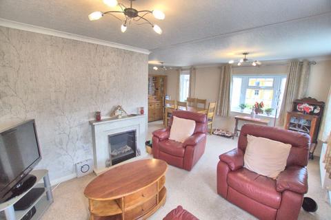 2 bedroom park home for sale, Southwick Road, Fareham PO17