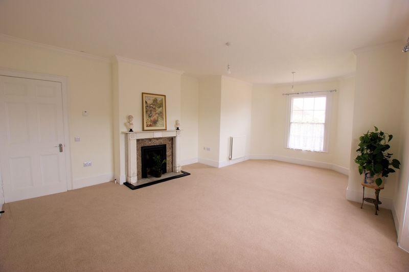 Northwood House, Fareham PO16 1 bed retirement property £200,000