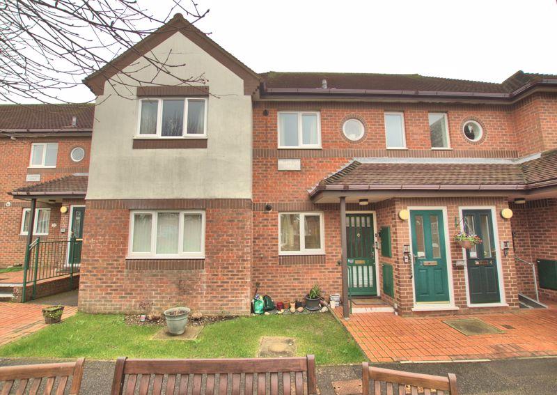 Northwood Square, Fareham PO16 2 bed retirement property £220,000