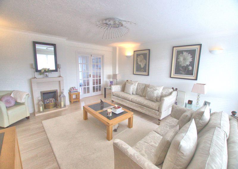 The Ridgeway, Fareham PO16 4 bed detached house £765,000