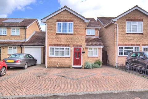 3 bedroom detached house for sale, Briarwood Close, Fareham PO16