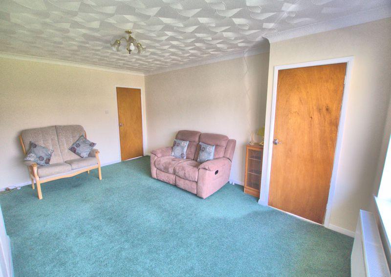 Longmynd Drive, Fareham PO14 3 bed semidetached bungalow £349,995