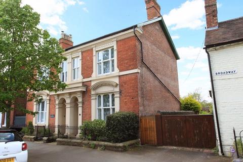 39 Broadway, Shifnal, TF11 8BB